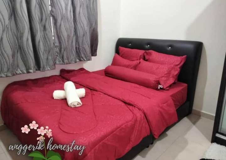 Anggerik Homestay Dungun Kampong Sura Tengah Ngoại thất bức ảnh