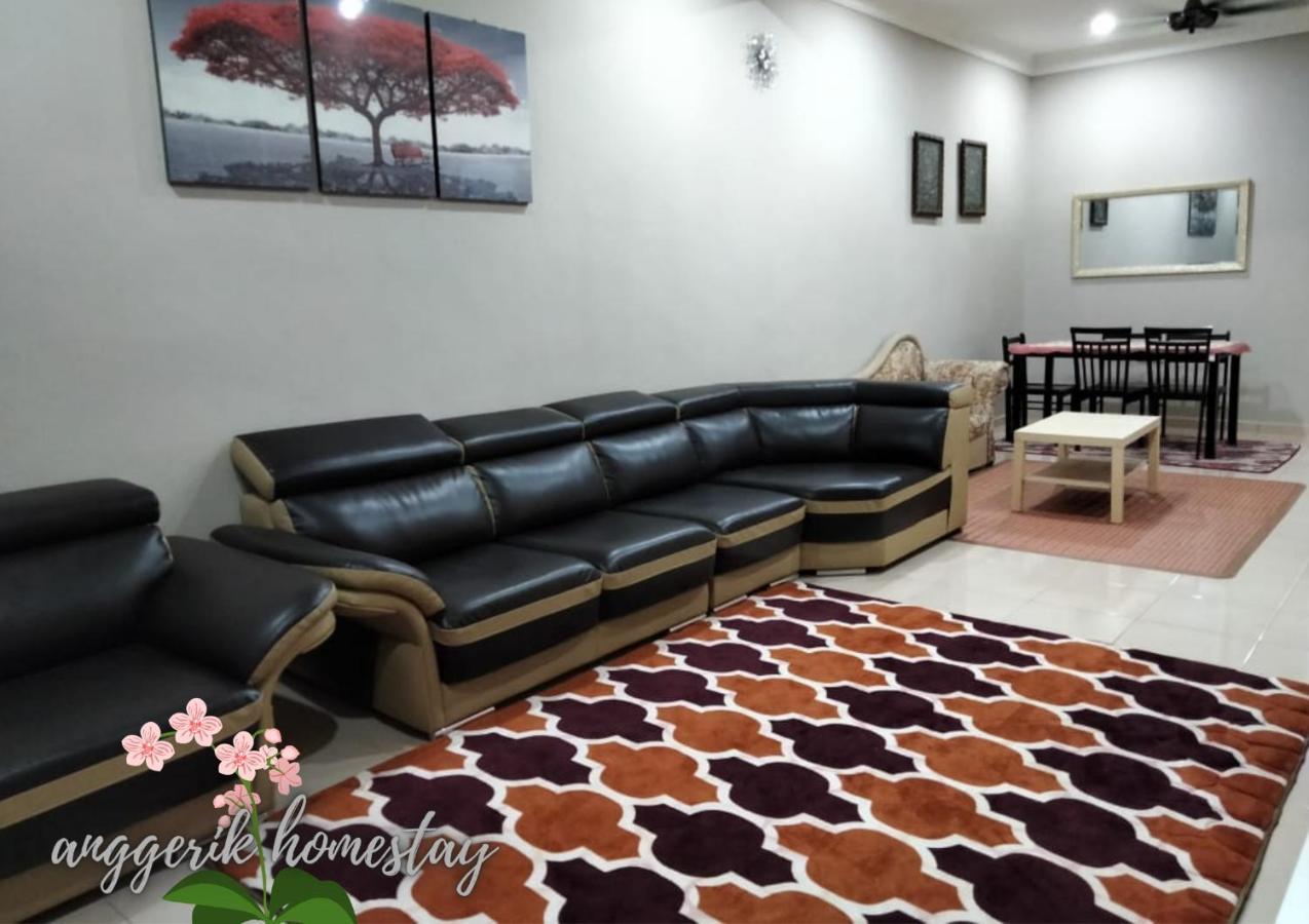 Anggerik Homestay Dungun Kampong Sura Tengah Ngoại thất bức ảnh